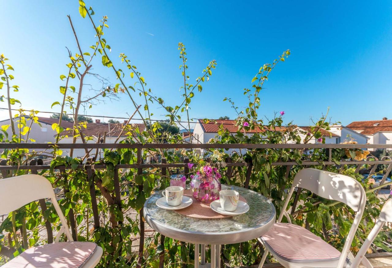 Apartmán Savic Biograd Biograd Na Moru Exteriér fotografie